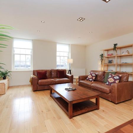 Joivy Spacious 2 Bed,2 Bath Flat, Free Parking And Rooftop Terrace Edimburgo Exterior foto