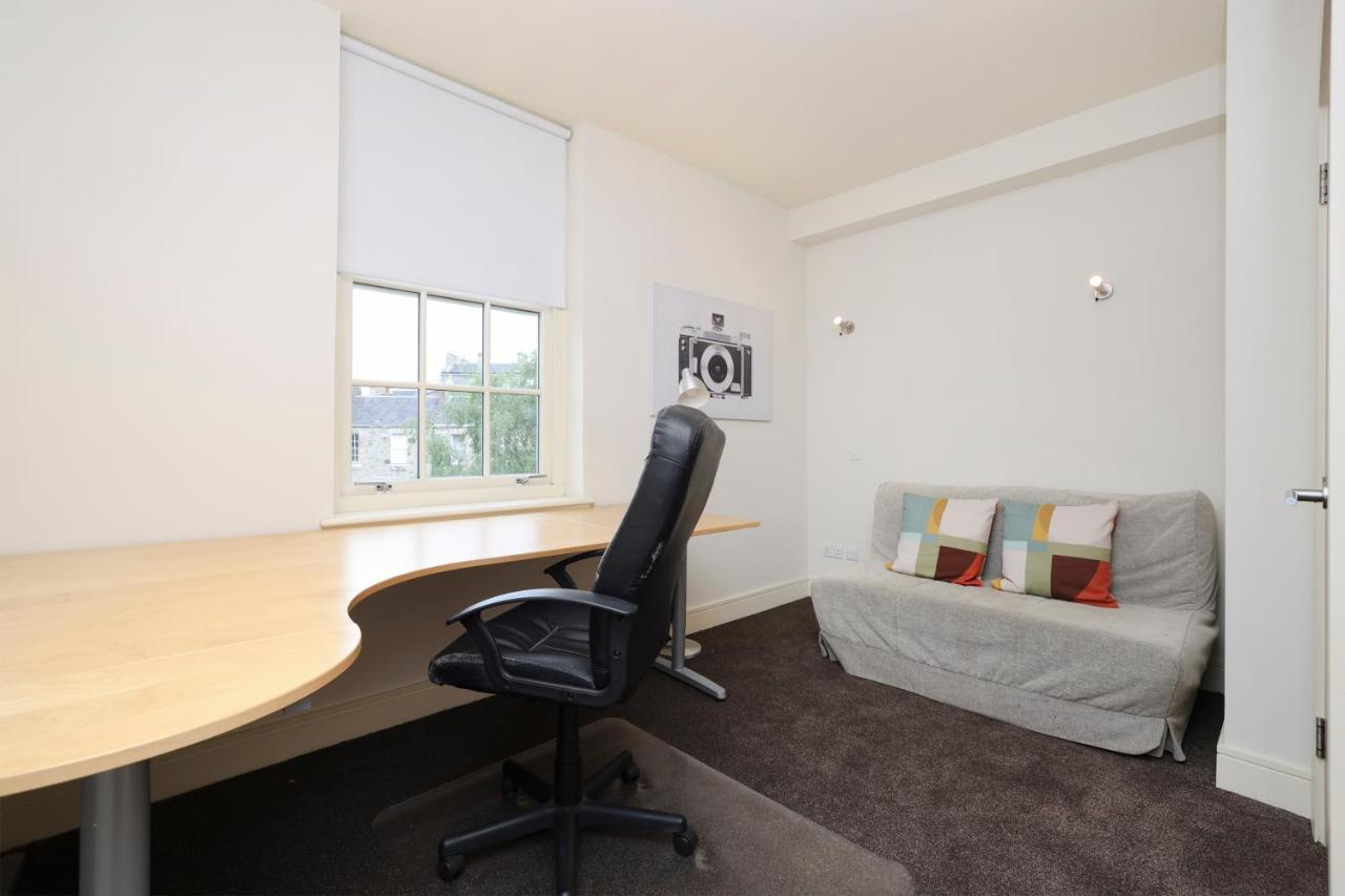 Joivy Spacious 2 Bed,2 Bath Flat, Free Parking And Rooftop Terrace Edimburgo Exterior foto