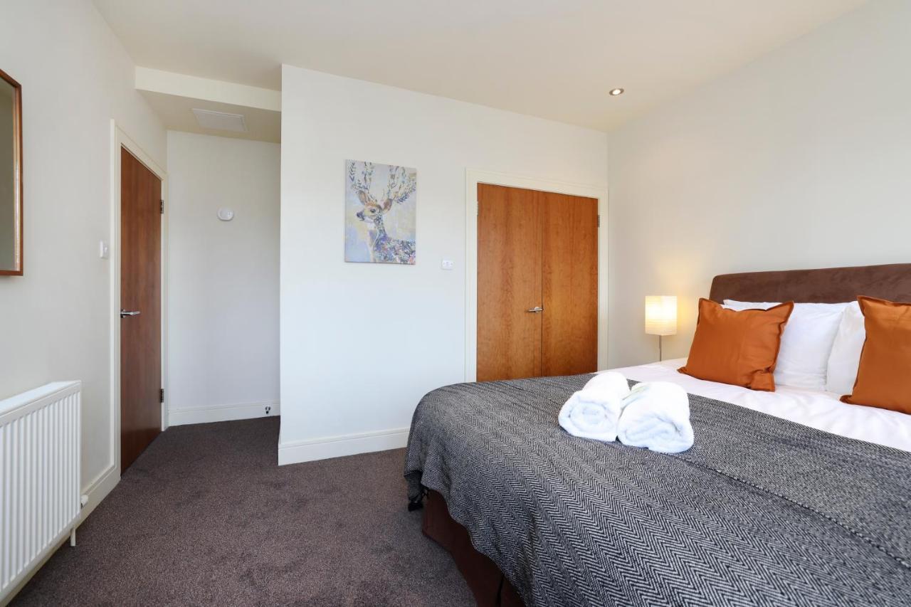 Joivy Spacious 2 Bed,2 Bath Flat, Free Parking And Rooftop Terrace Edimburgo Exterior foto