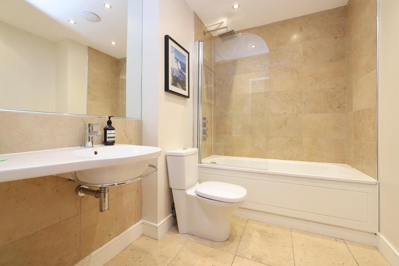 Joivy Spacious 2 Bed,2 Bath Flat, Free Parking And Rooftop Terrace Edimburgo Exterior foto