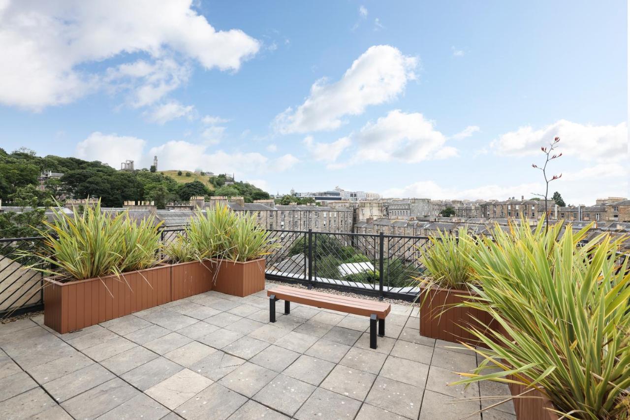 Joivy Spacious 2 Bed,2 Bath Flat, Free Parking And Rooftop Terrace Edimburgo Exterior foto